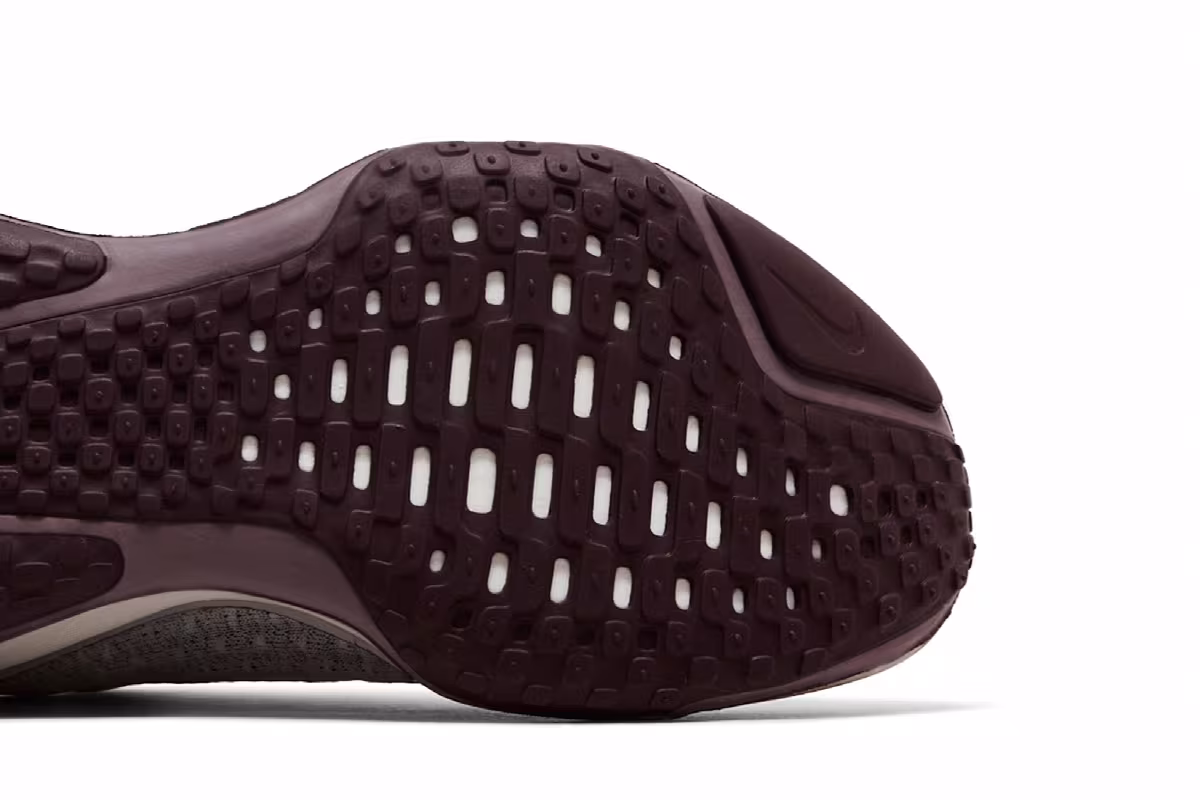 Nike ZoomX Invincible Run Flyknit 3 Phantom Burgundy Crush, view 6