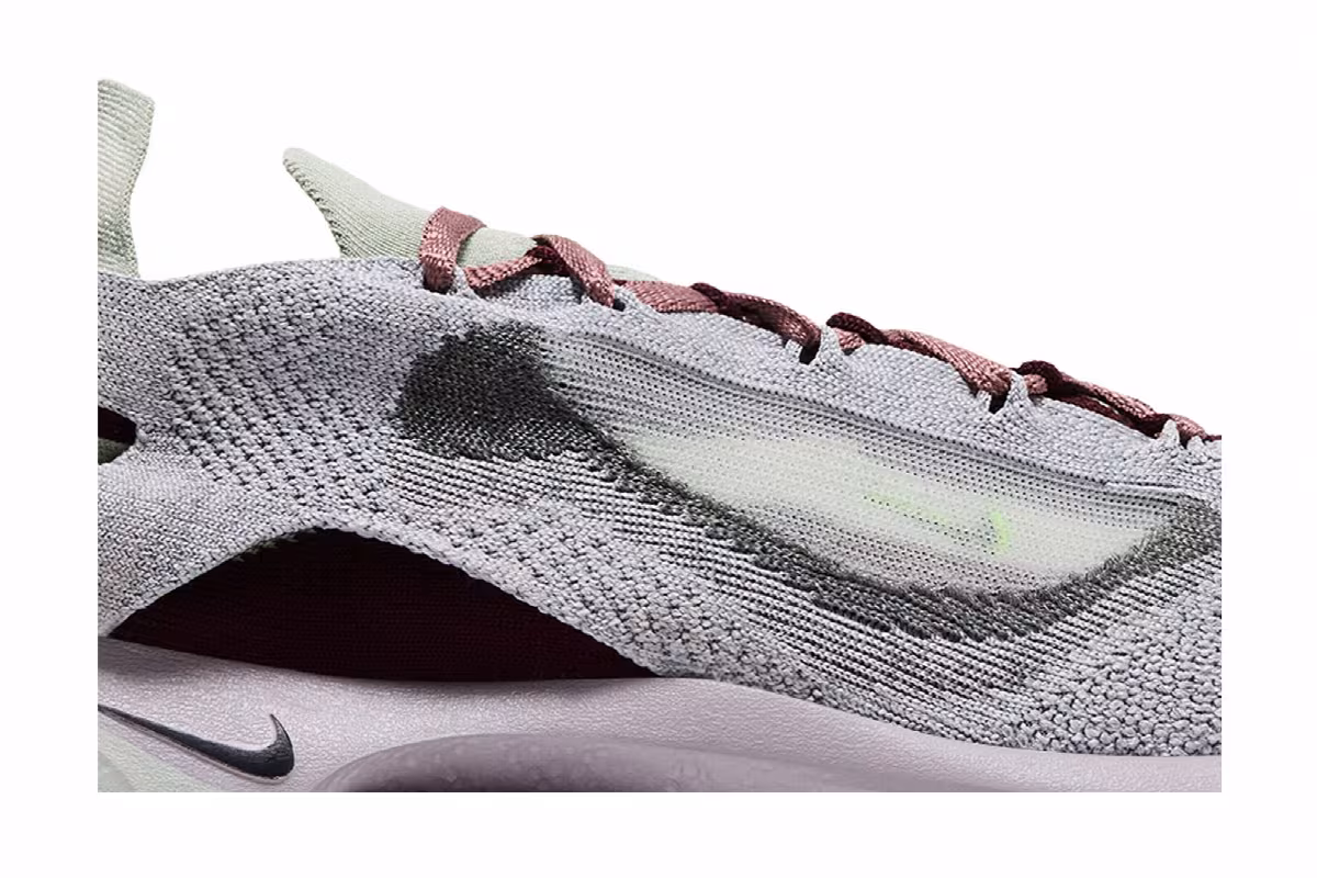 Nike Spark Flyknit Burgundy Crush, view 3