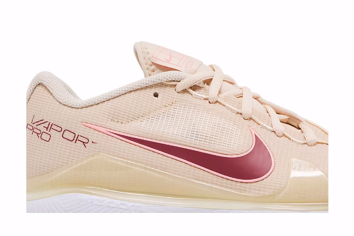 Women's NikeCourt Air Zoom Vapor Pro Pearl White Bleached Coral, view 3
