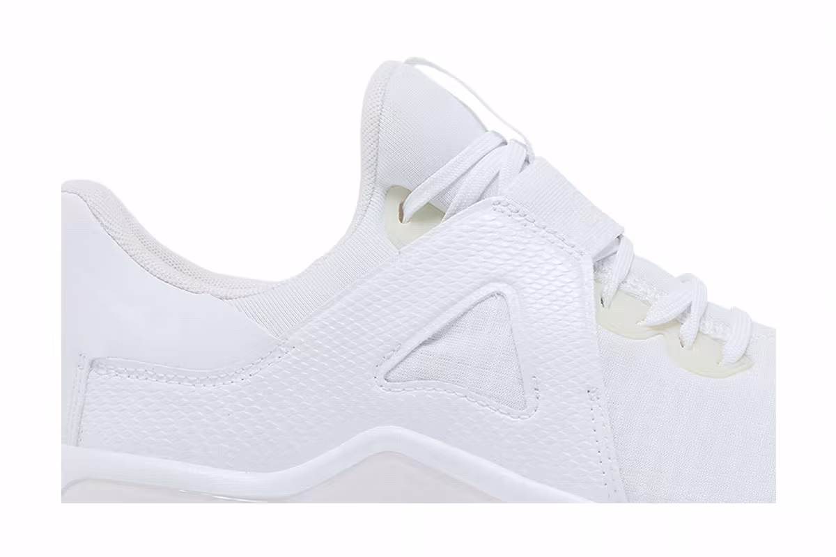 Nike Women's Air Max Bella TR5 Triple White, view 3