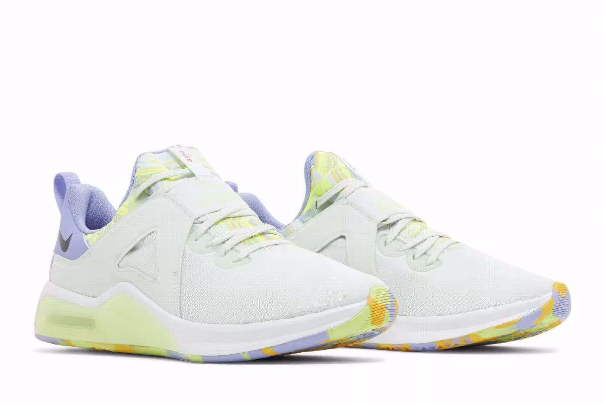 Nike Women's Air Max Bella TR 5 Barely Green Light Thistle, view 9