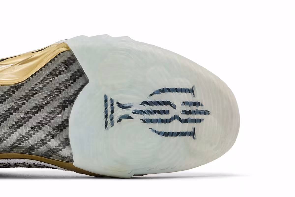 Trophy Room x Air Jordan 23 White, view 6