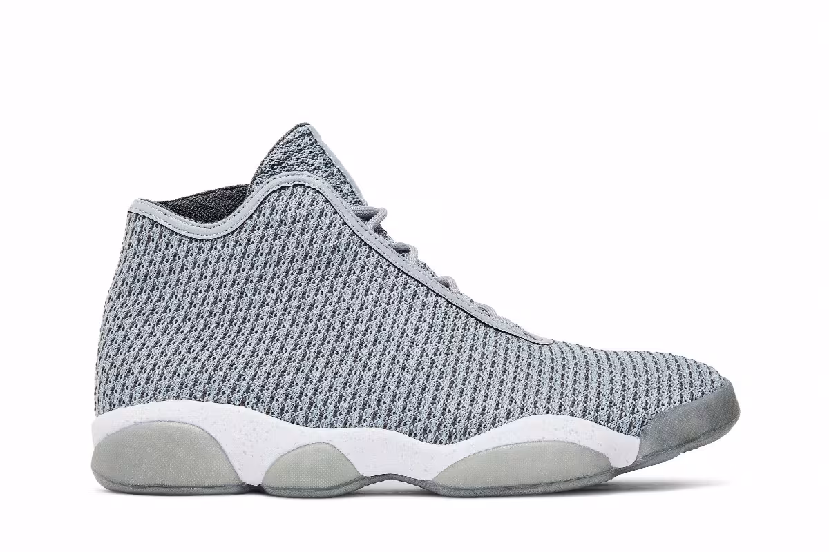 Air Jordan Horizon Mid, view 2