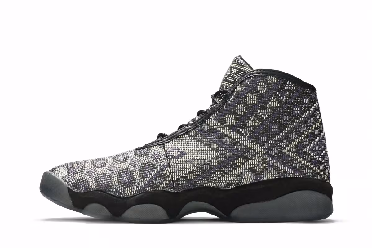 Air Jordan Horizon Premium Black History Month, view 4