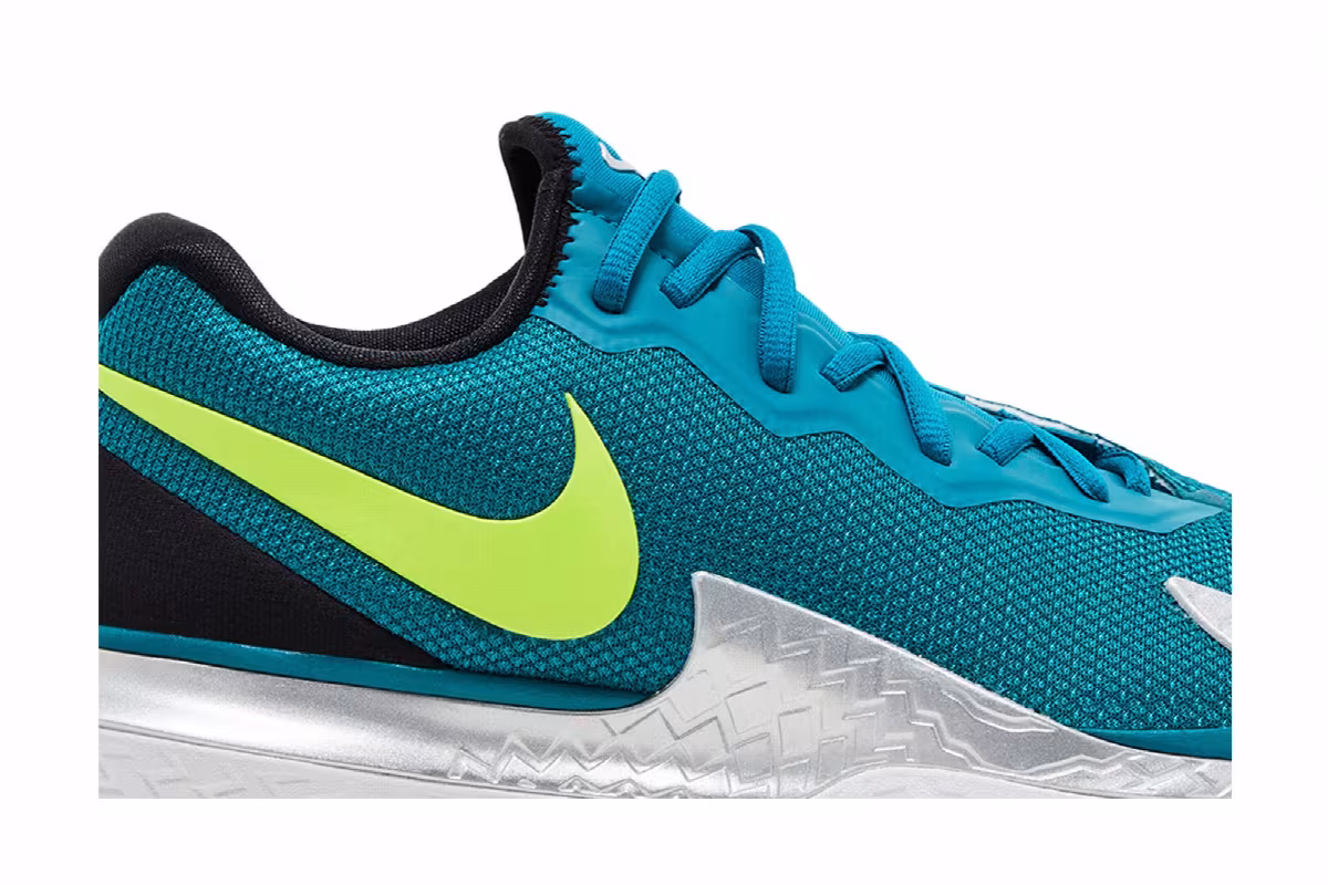NikeCourt Zoom Vapor Cage 4 Rafa Bright Spruce Atomic Green, view 3