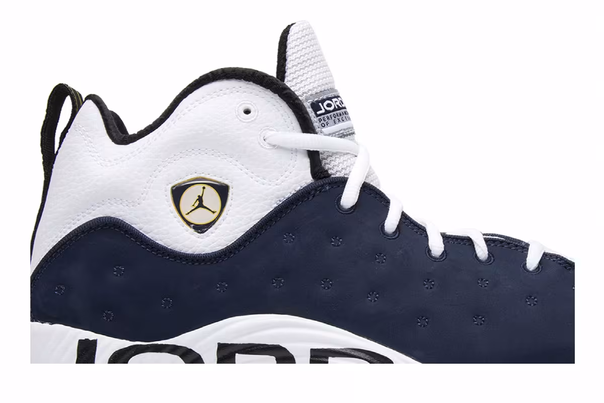 Air Jordan Jumpman Team 2 Midnight Navy, view 3
