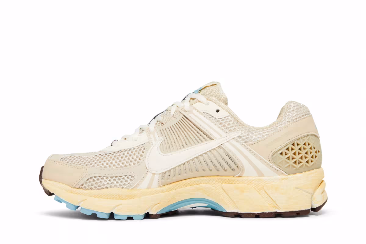 Nike Women's Air Zoom Vomero 5 Oatmeal, view 4