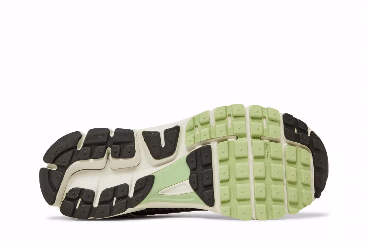 Nike Women's Air Zoom Vomero 5 Cobblestone, view 5