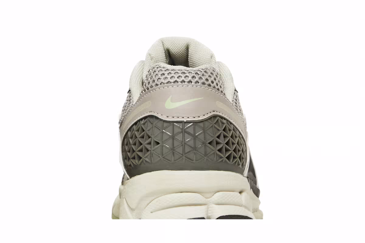 Nike Women's Air Zoom Vomero 5 Cobblestone, view 8