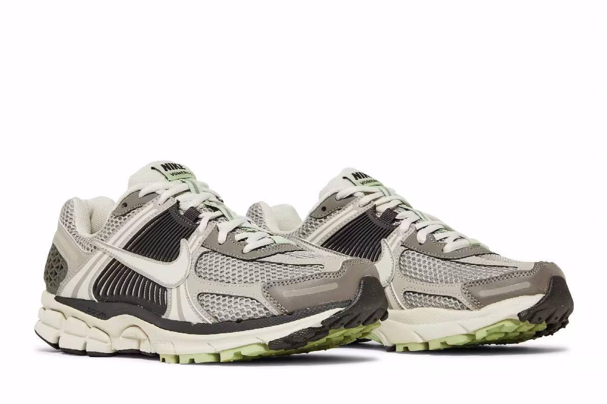 Nike Women's Air Zoom Vomero 5 Cobblestone, view 9