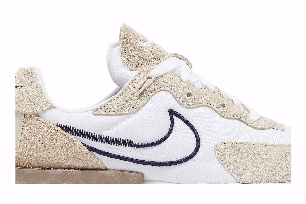 Nike Women's Fontanka Waffle Sanddrift White, view 3