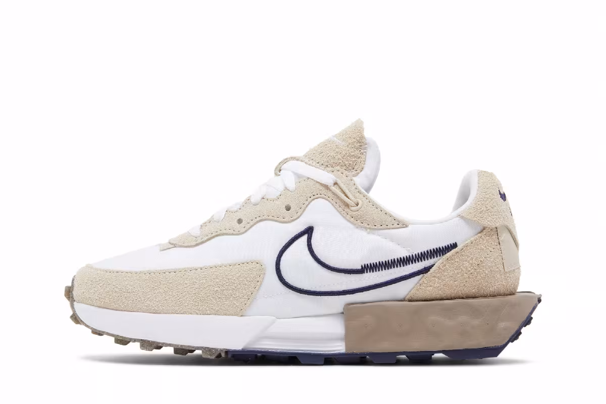 Nike Women's Fontanka Waffle Sanddrift White, view 4