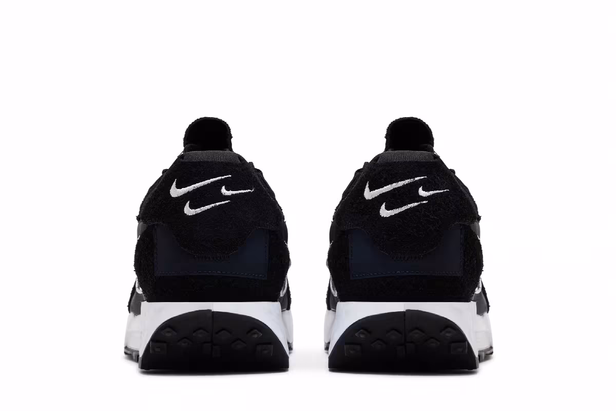 Nike Women's Fontanka Waffle Black White, view 7