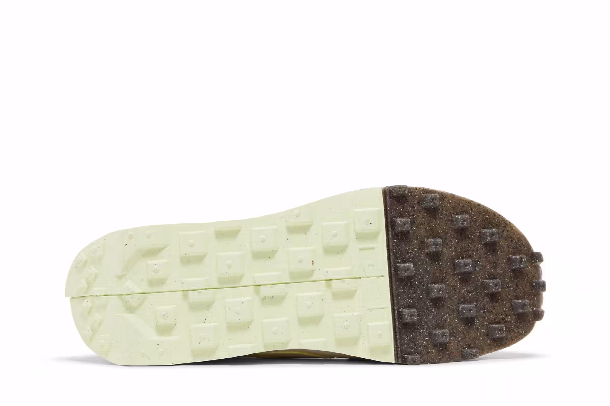 Nike Women's Fontanka Waffle Phantom Citron Tint, view 5