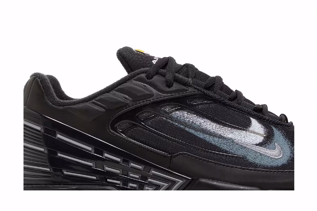 Nike Air Max Plus 3 Spray Paint Swoosh, view 3