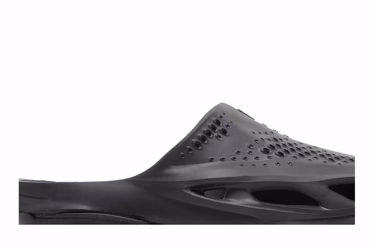 Matthew M. Williams x Nike 005 Slide Black, view 3