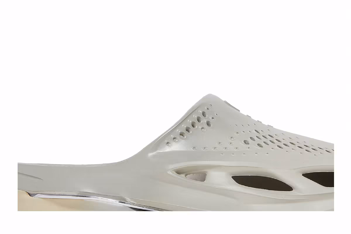 Matthew M. Williams x Nike 005 Slide Light Bone, view 3