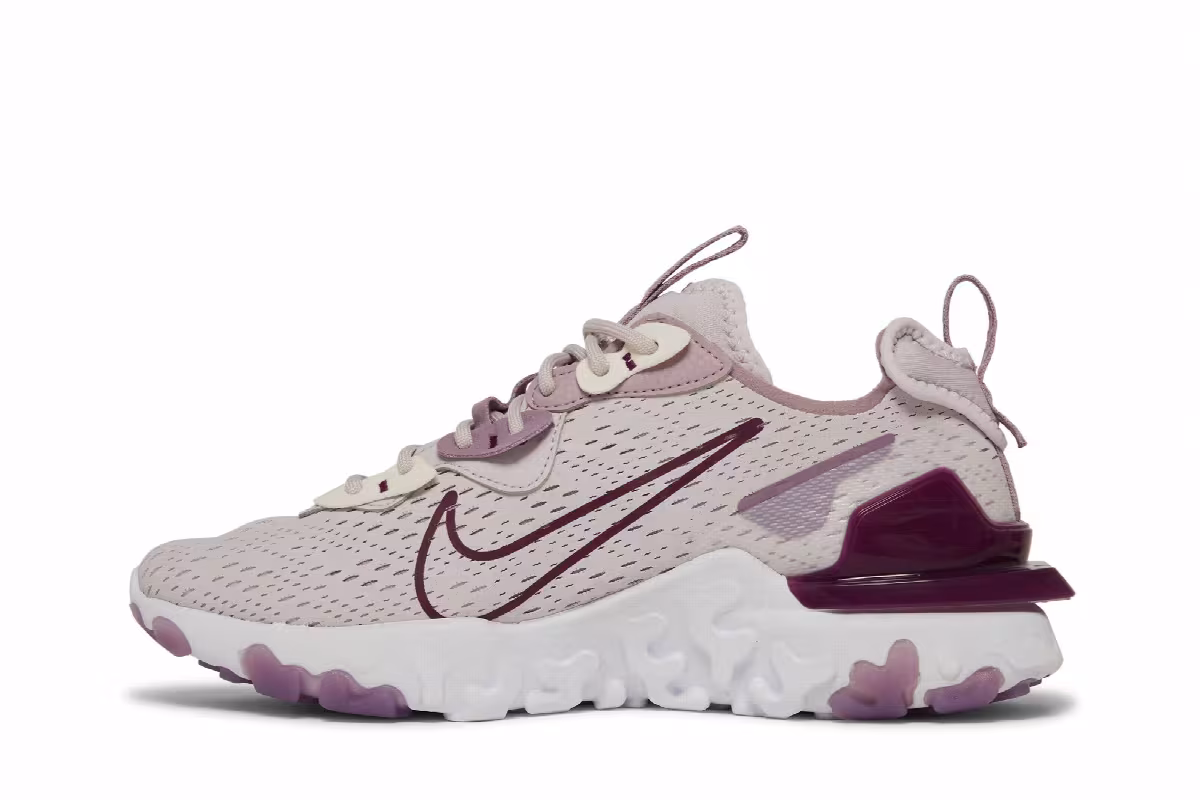 Nike Women's React Vision Venice, view 4