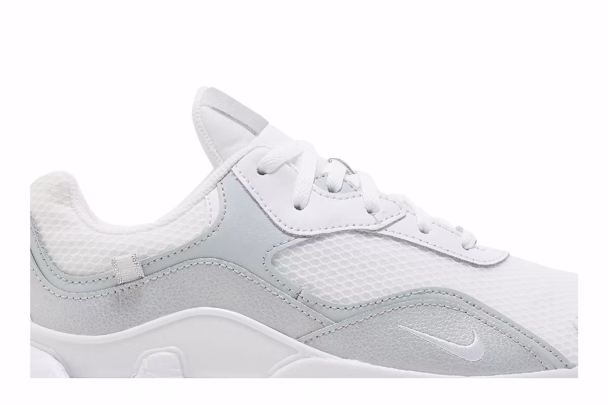 Nike Women's RYZ 365 2 White Metallic Platinum, view 3