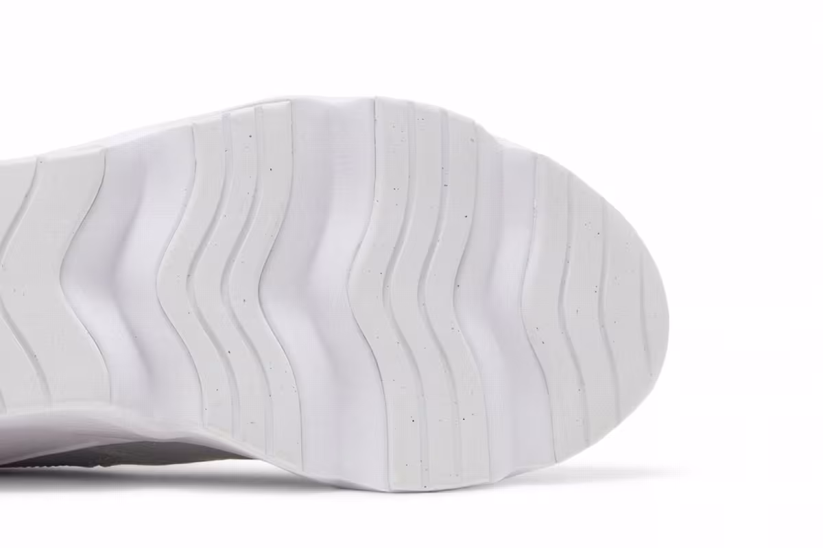 Nike Women's RYZ 365 2 White Metallic Platinum, view 6