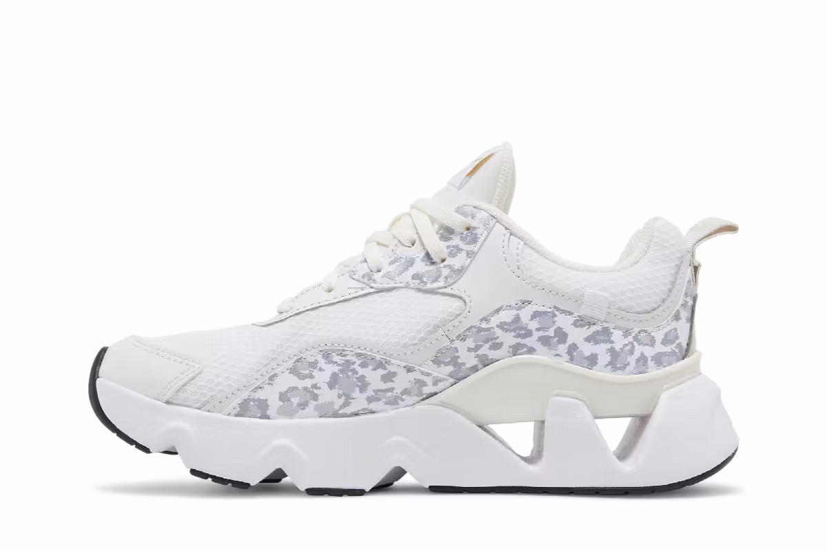 Nike Women's RYZ 365 2 Leopard, view 4