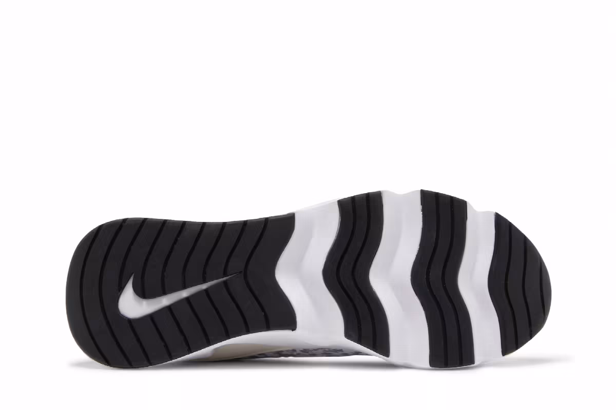 Nike Women's RYZ 365 2 Leopard, view 5