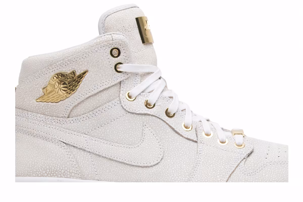 Air Jordan 1 High OG Pinnacle, view 3