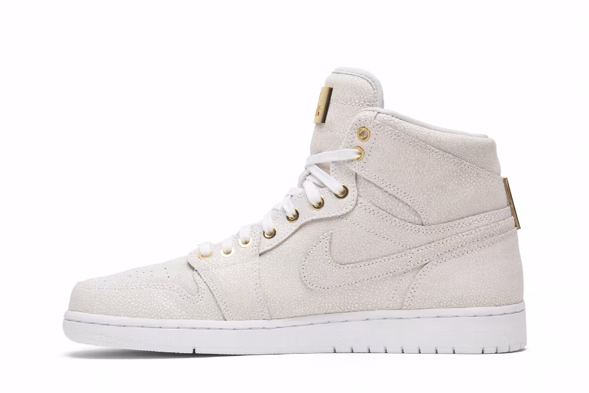 Air Jordan 1 High OG Pinnacle, view 4