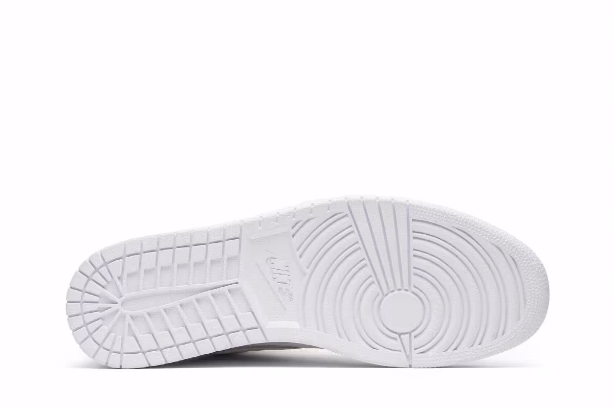 Air Jordan 1 High OG Pinnacle, view 5