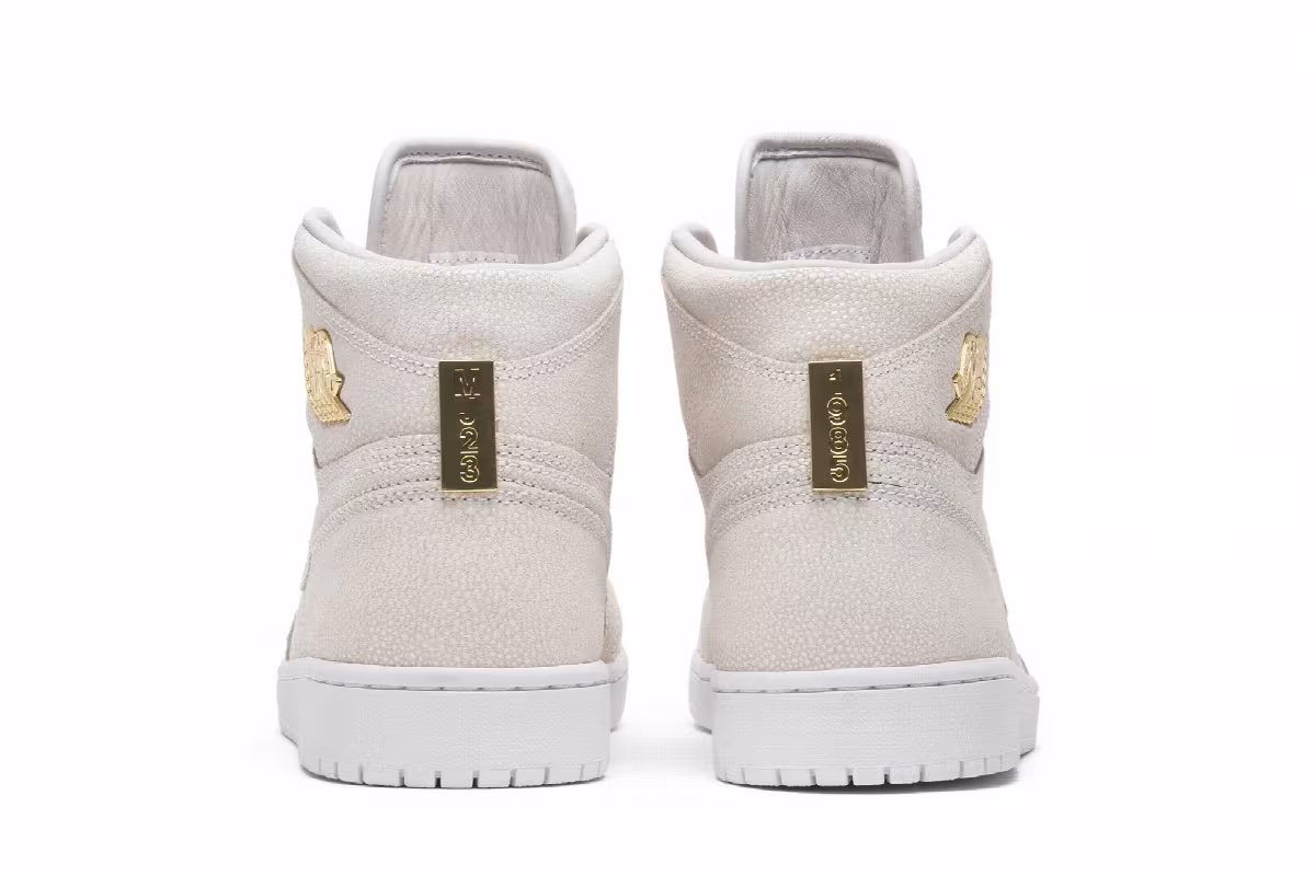 Air Jordan 1 High OG Pinnacle, view 7