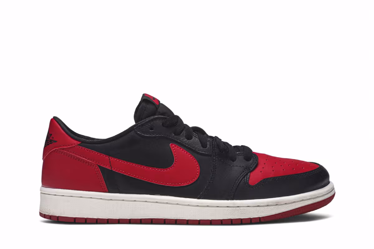 Air Jordan 1 Low OG Bred, view 2