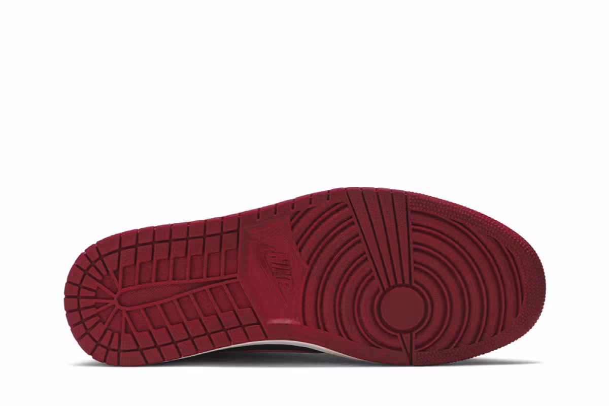 Air Jordan 1 Low OG Bred, view 5