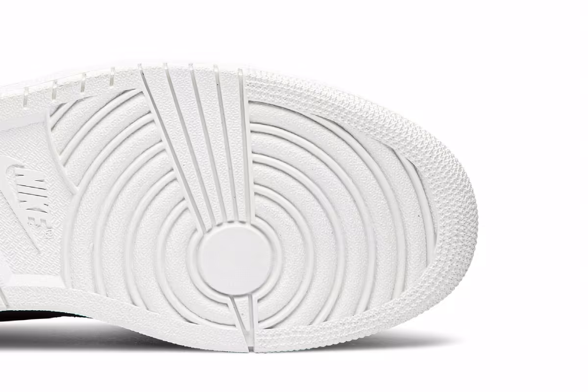 Air Jordan 1 High OG Pinnacle, view 6