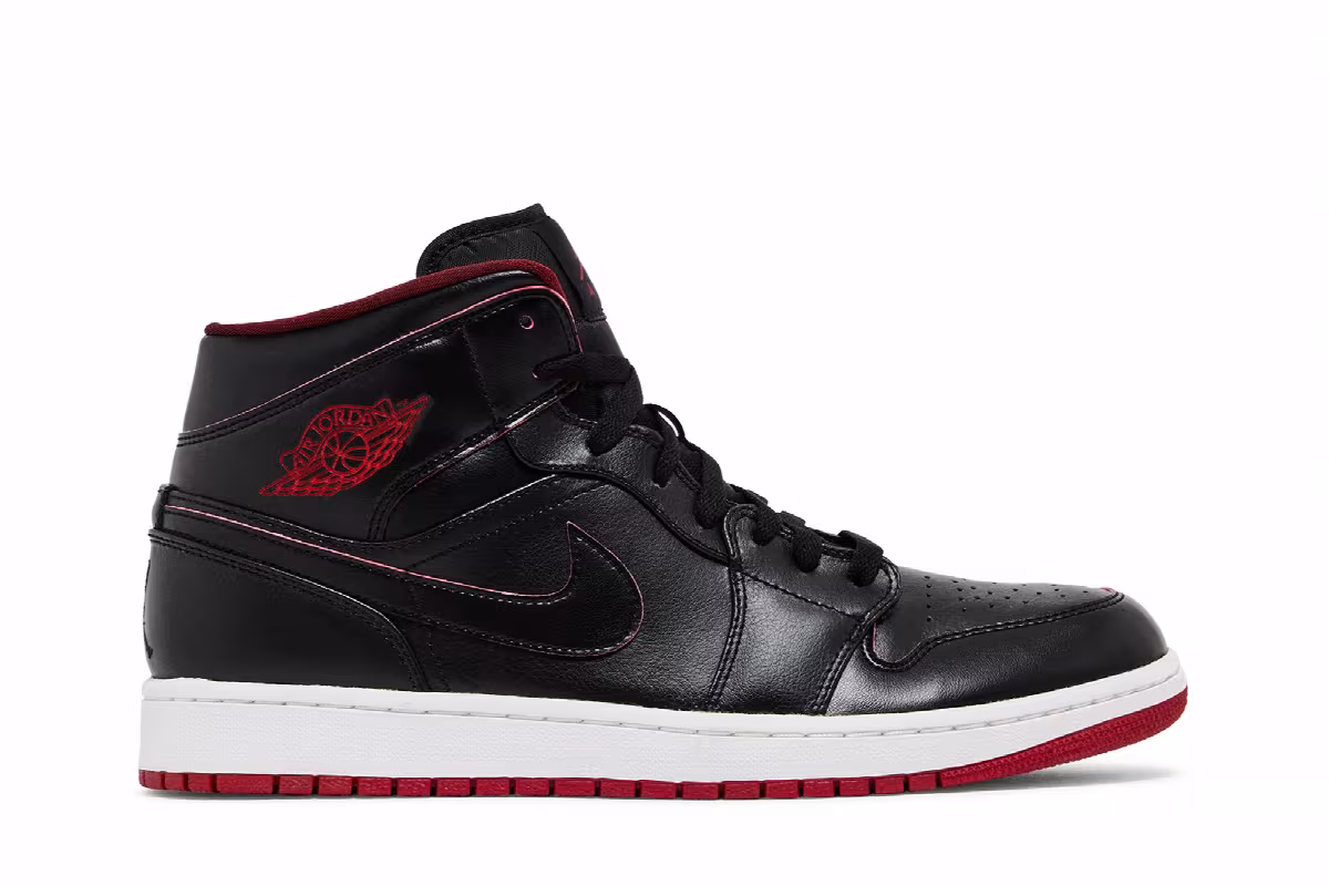 Air Jordan 1 Mid Black Red, view 2