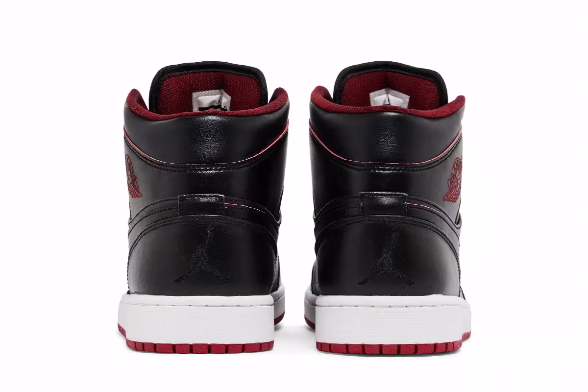 Air Jordan 1 Mid Black Red, view 7