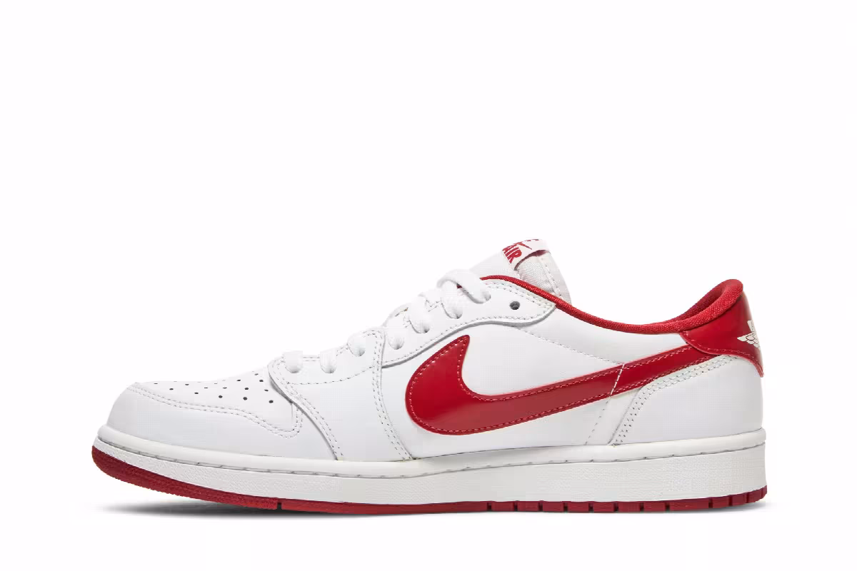 Air Jordan 1 Low OG Varsity Red, view 4