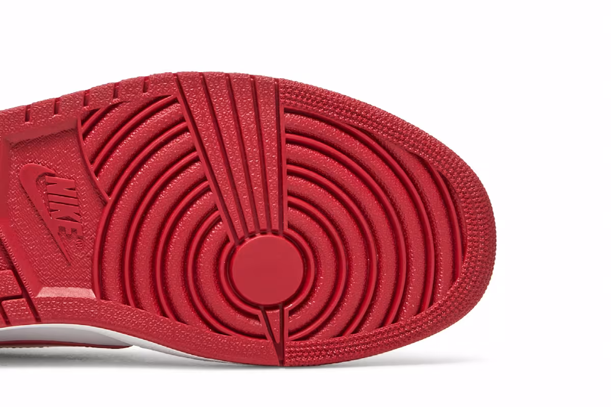 Air Jordan 1 Low OG Varsity Red, view 6