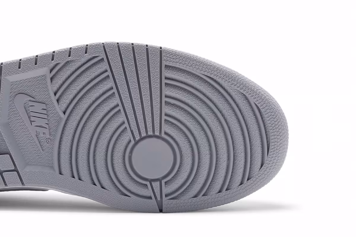 Air Jordan 1 Mid White Wolf Grey, view 6
