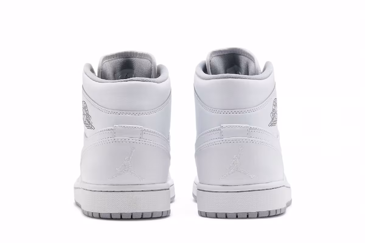 Air Jordan 1 Mid White Wolf Grey, view 7
