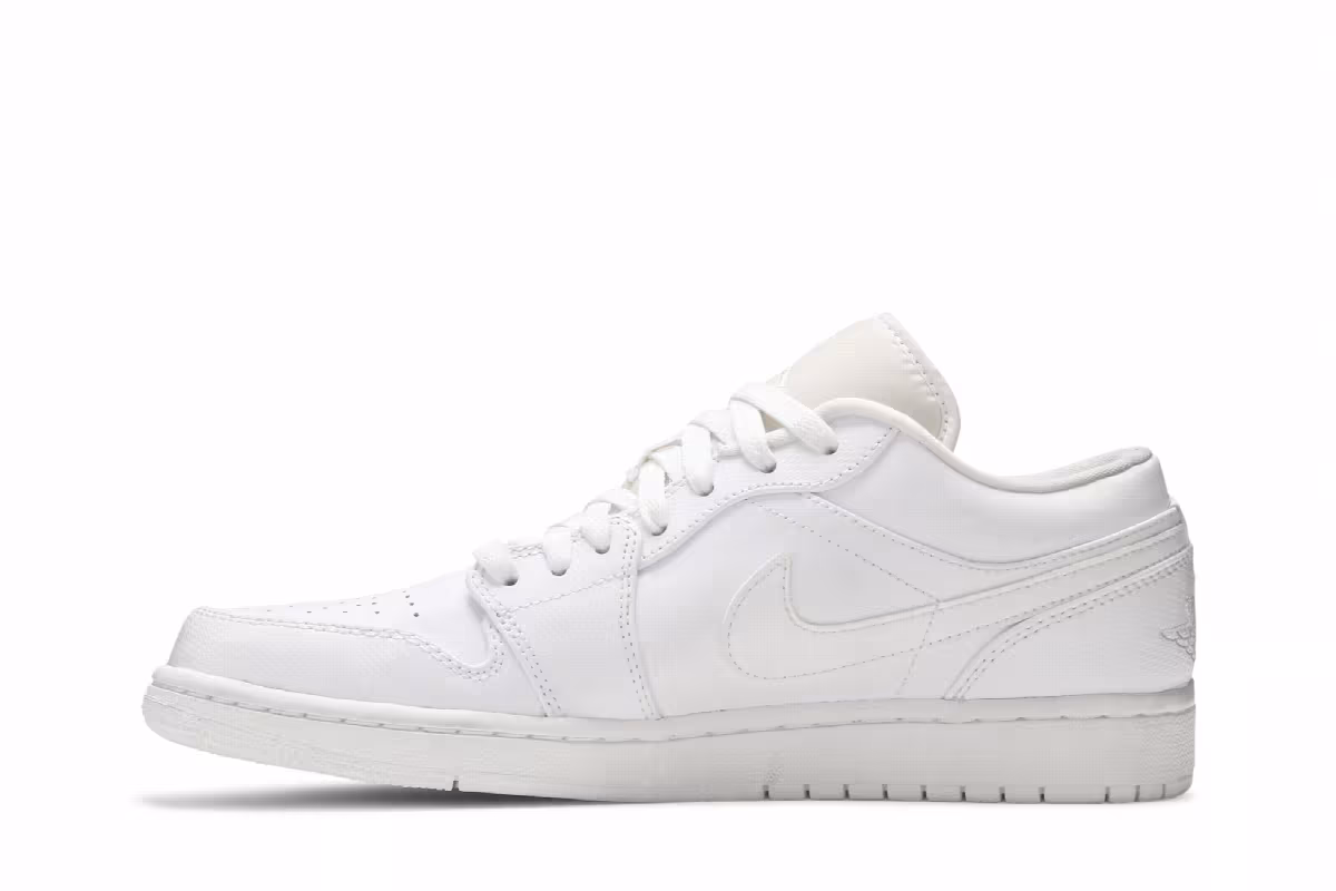 Air Jordan 1 Low Triple White, view 4