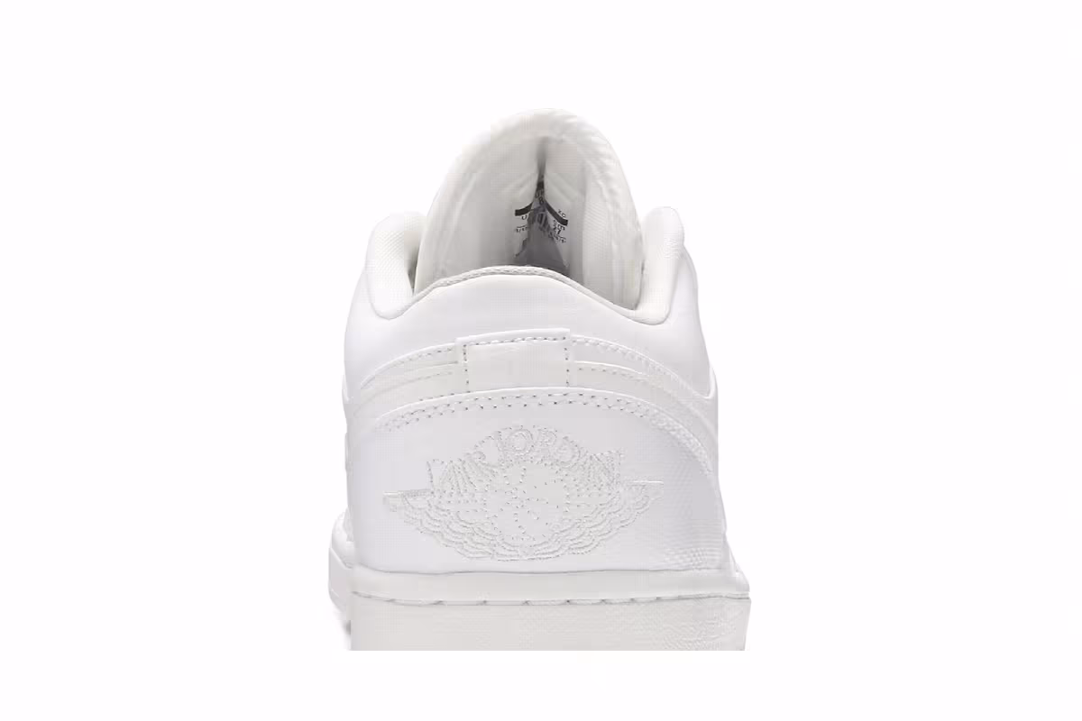 Air Jordan 1 Low Triple White, view 8