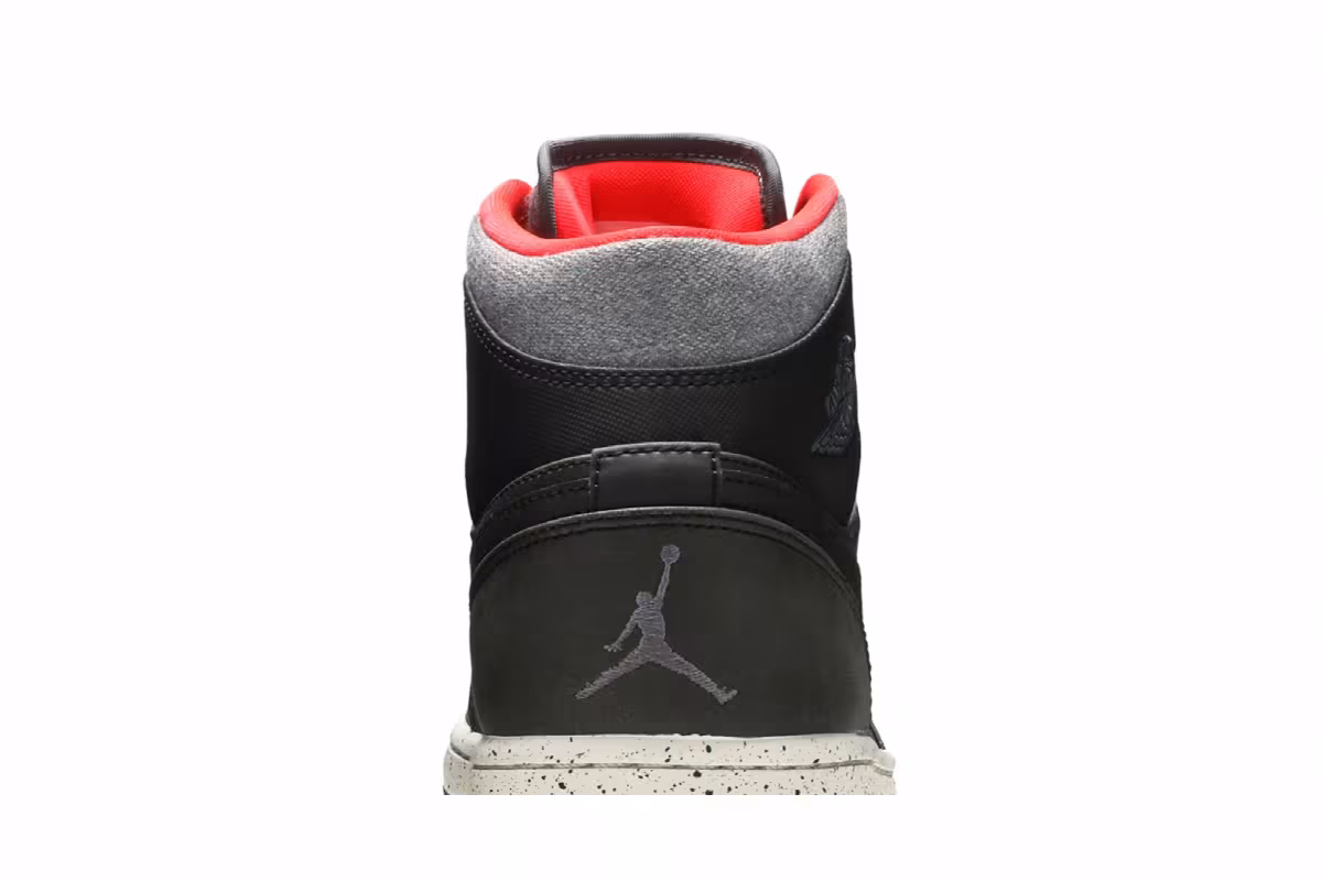 Air Jordan 1 Mid Holiday, view 8