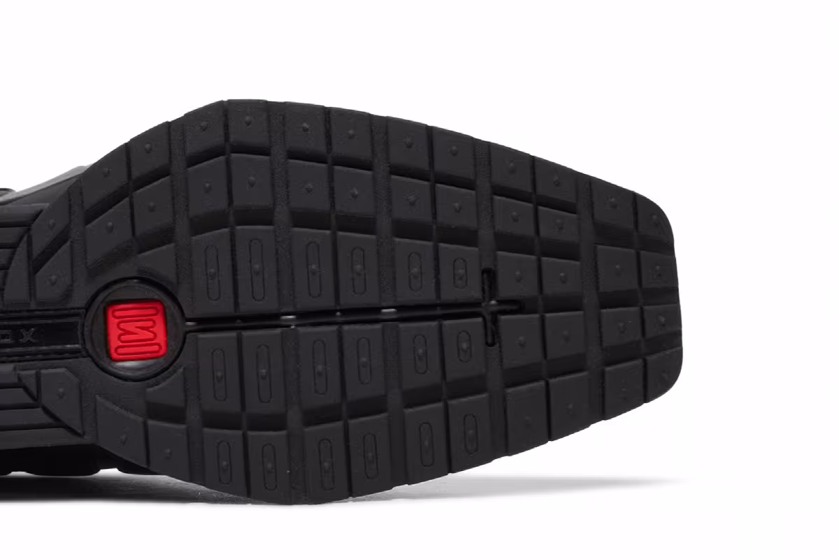 Martine Rose x Nike Women's Shox Mule MR4 Black Comet Red, view 6