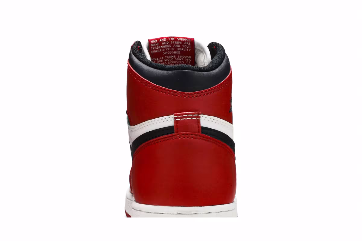 Air Jordan 1 High OG GS Chicago 2015, view 8