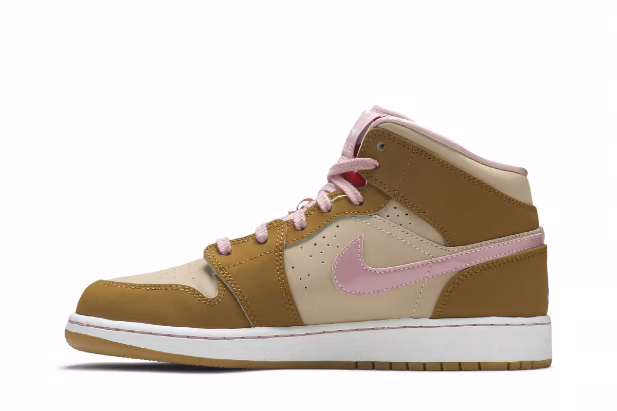 Air Jordan 1 Mid GG Lola Bunny, view 4