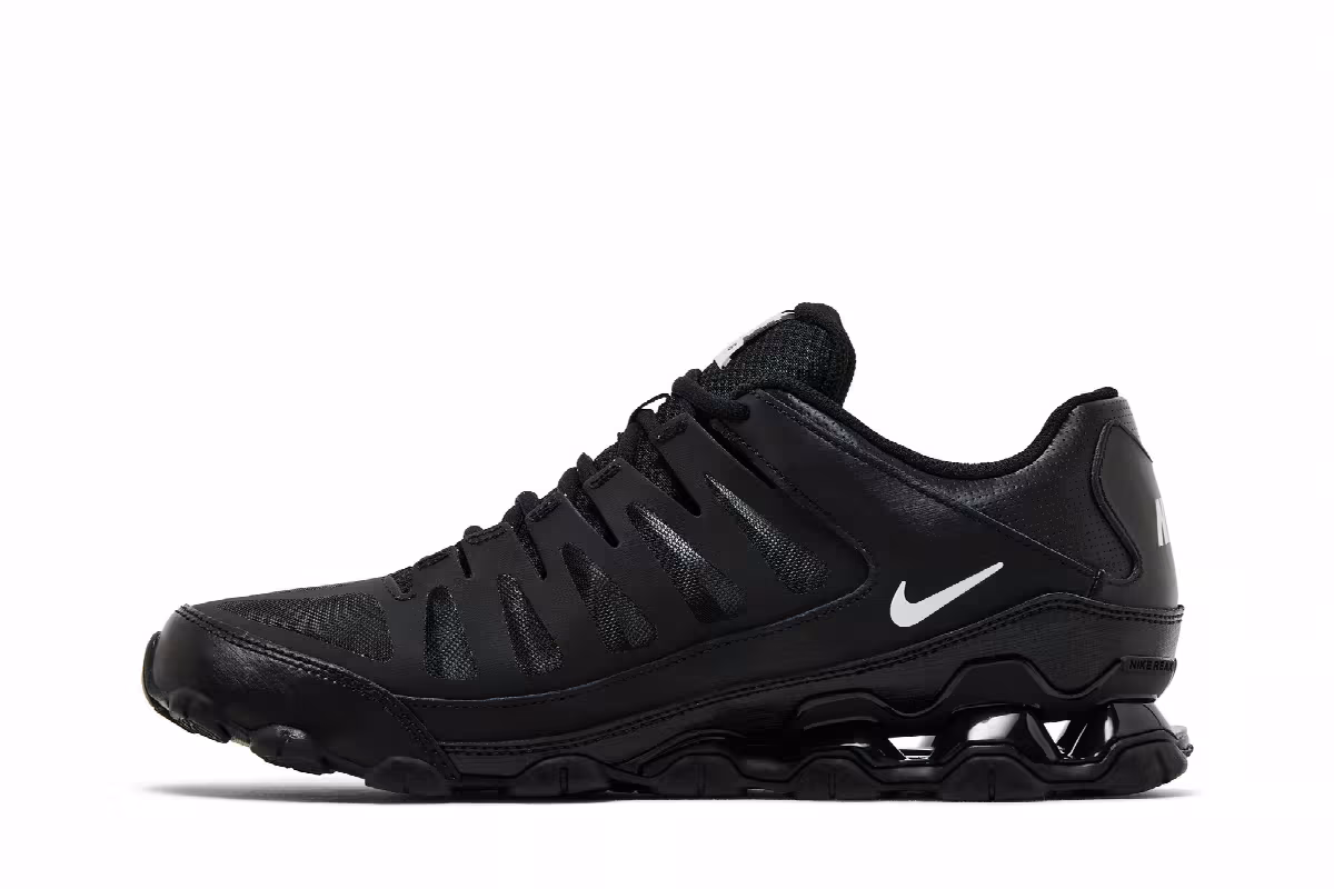 Nike Reax 8 TR Black White, view 4