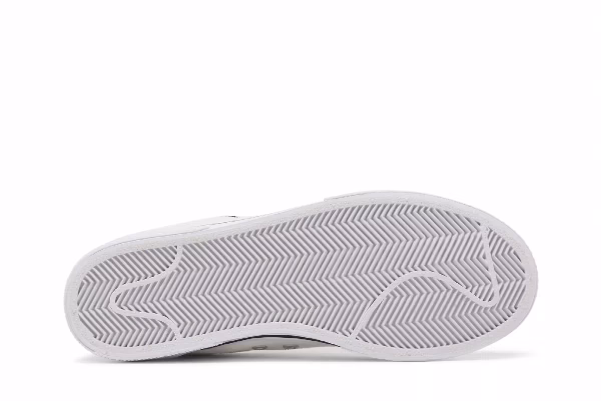 Nike Women's GTS White Black, view 5