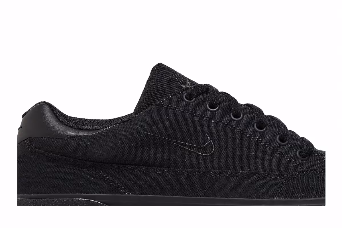 Nike GTS Triple Black, view 3