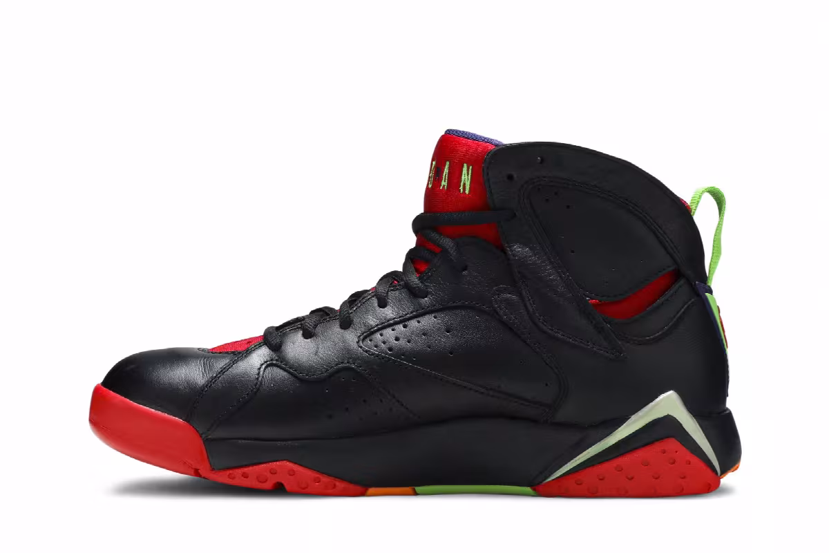 Air Jordan 7 Marvin The Martian, view 4