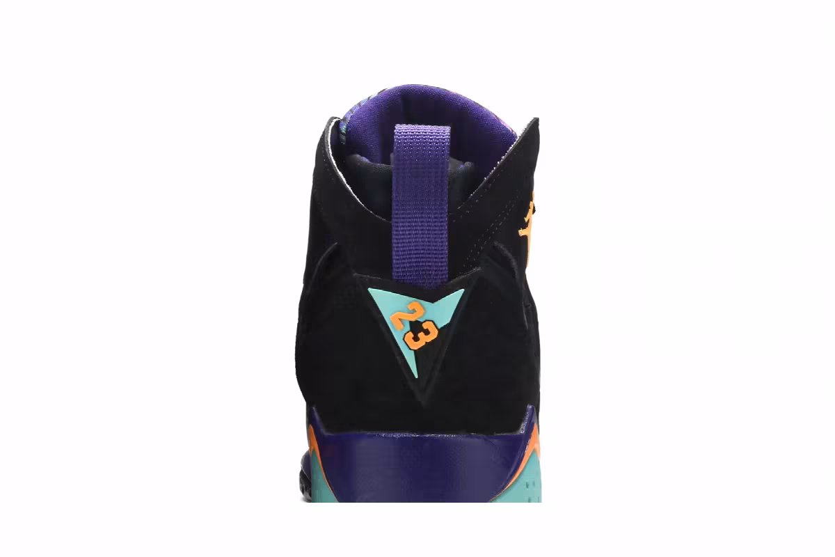 Air Jordan 7 GG Lola Bunny, view 8